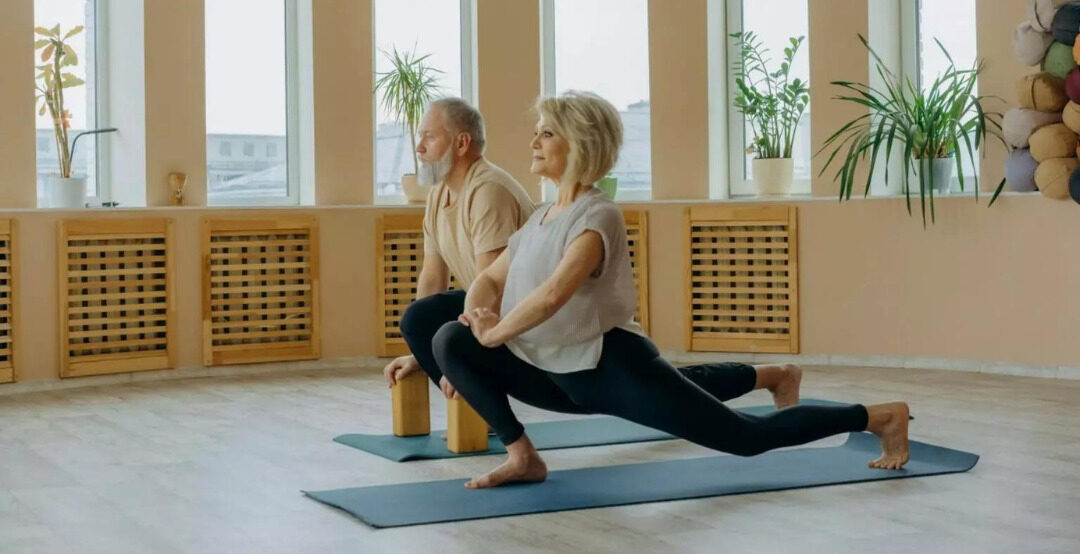 Les bienfaits de la pratique du yoga pour les séniors
